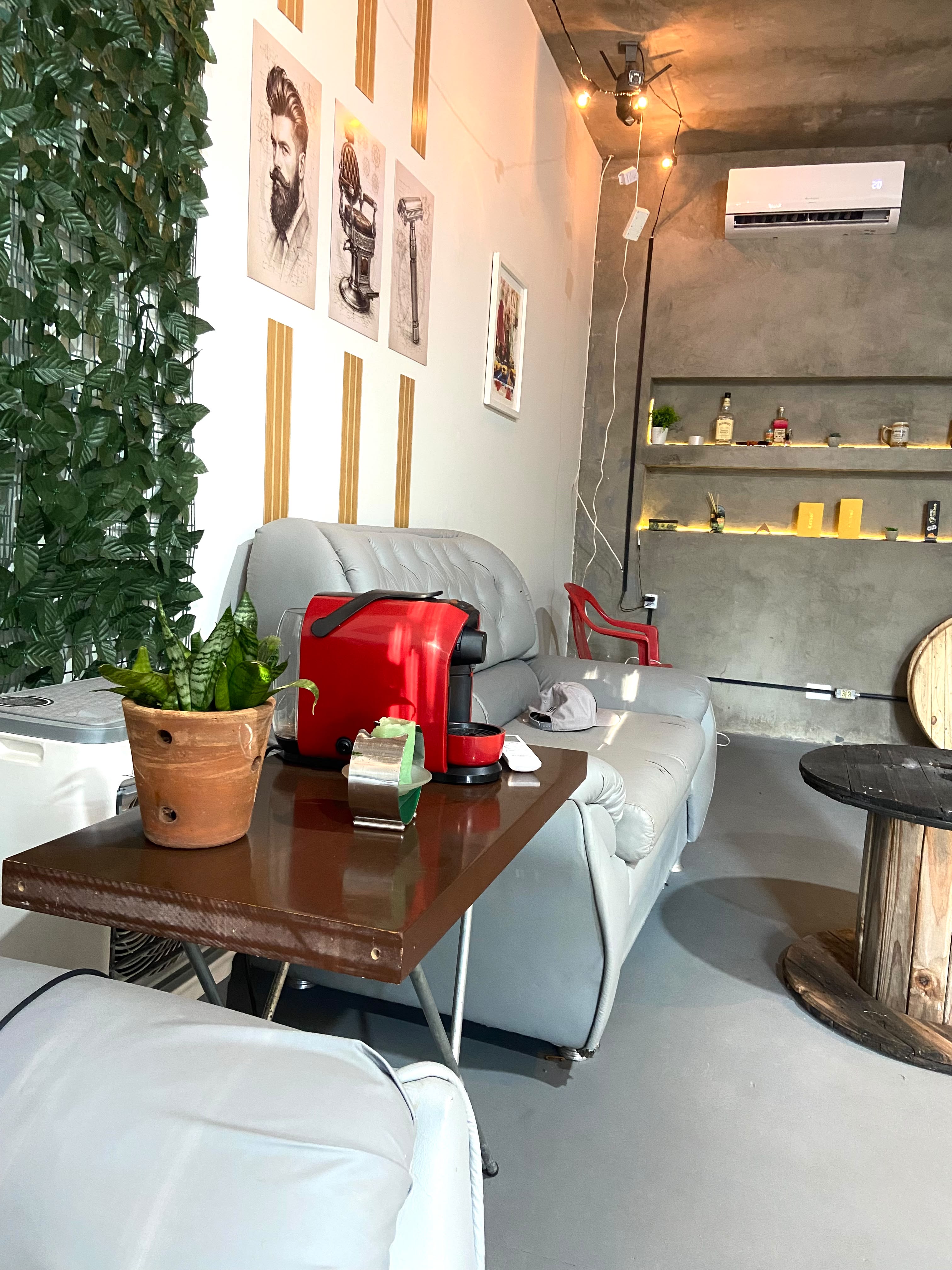 Espaço Interno da Barbearia Ferreira